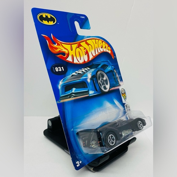Hot Wheels 2004 First Edition Batmobile - Picture 2 of 4